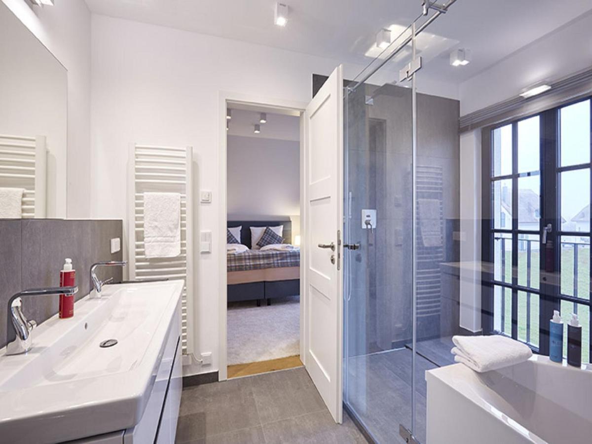 Reetland am Meer - Luxus Reetdachvilla mit 3 Schlafzimmern, Sauna und Kamin F15 Dranske Exterior foto